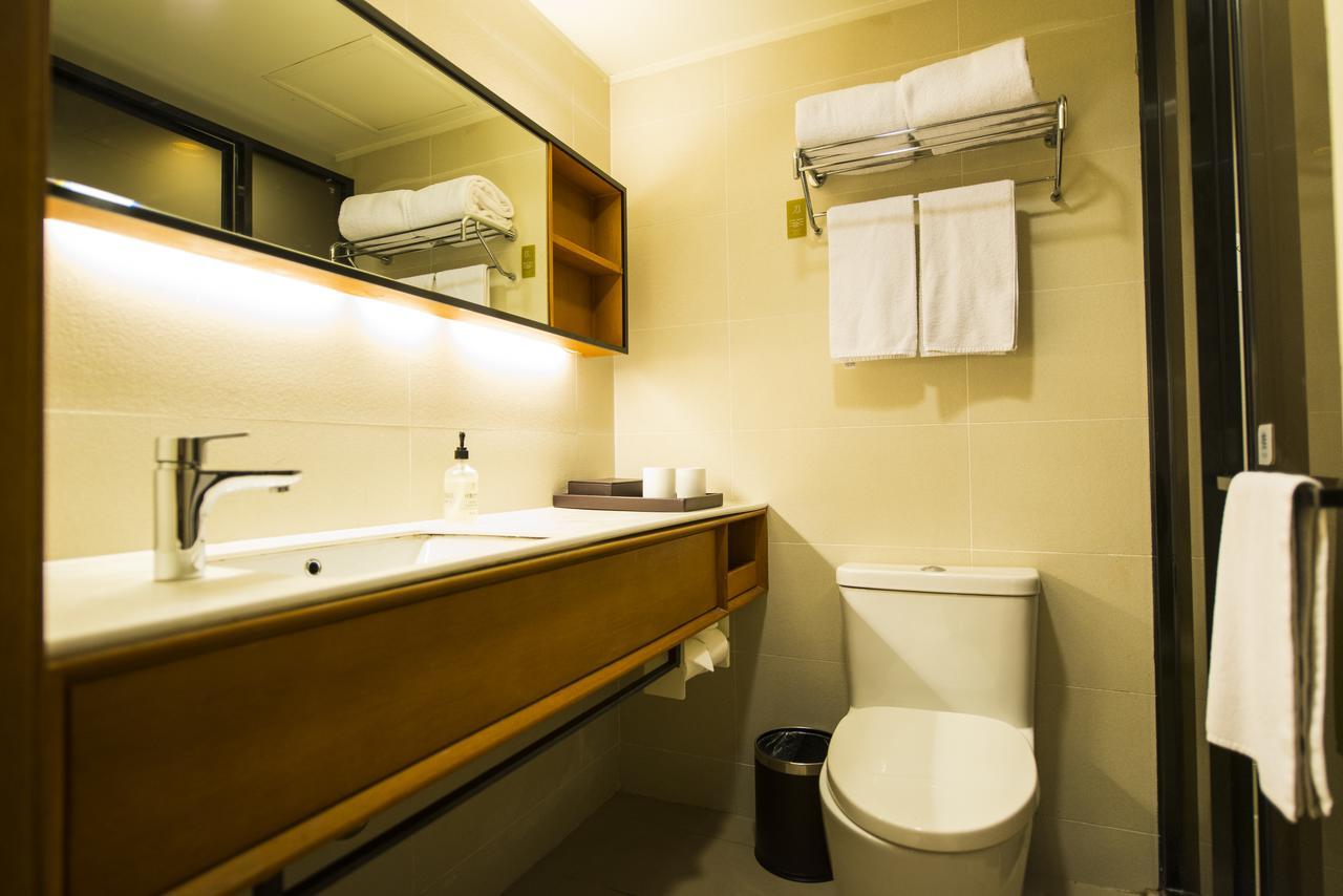 Ji Hotel Shanghai Kangqiao Xiupu Road Екстер'єр фото